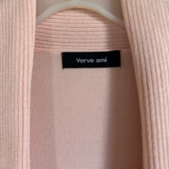 LIKE NEW Verve ami size medium light pink colored open front cover sweater. - Picture 2 of 5